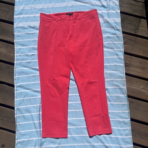 Mario Serrani - coral pant  27 inch *Free with purchase* - Picture 1 of 4